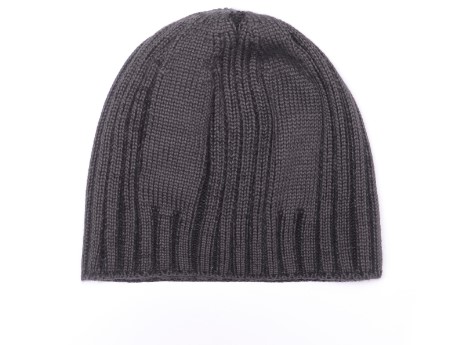 Де знайти стильні чоловічі шапки за доступною ціною