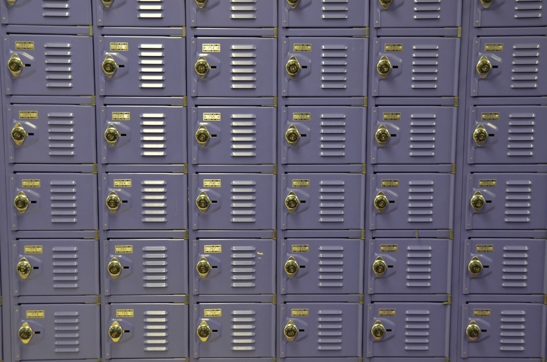 Відповіді на найпопулярніші питання про організацію зберігання речей у квартирі